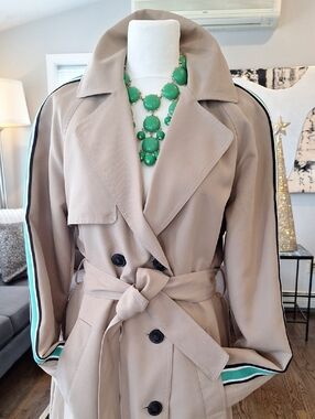 Trench Coat  Womens Small